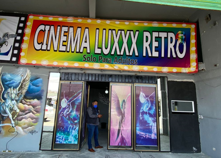 Normatividad clausura cine para adultos por falta de permisos (fotos)