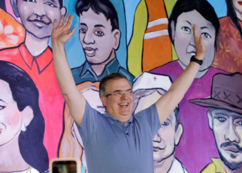 Ebrard asegura que va arriba en encuesta de Morena para candidato presidencial