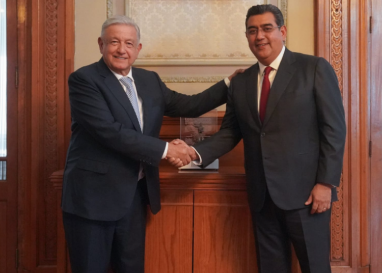 AMLO ofrece estrecha colaboración al gobernador Salomón Céspedes