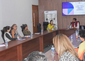 Funcionarios reciben capacitación sobre violencia política contra mujeres