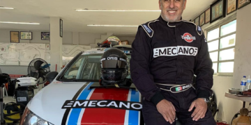 Julio Bracho de actor a piloto de autos