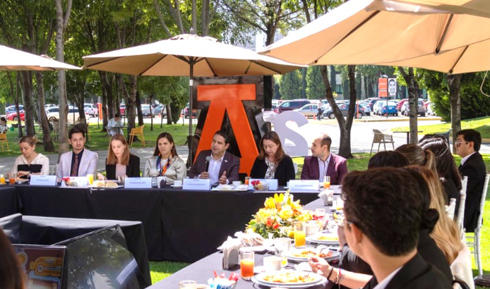 Presidente del CCE comparte con alumnos del Programa de Liderazgo Empresarial de Anáhuac