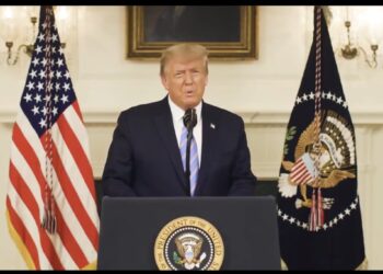 Detienen a Donald Trump