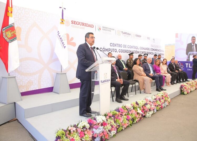 Céspedes asiste inauguración del C5i en Tlaxcala