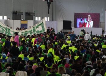 Sheinbaum ofrece videoconferencia ante más de 9 mil personas en SLP