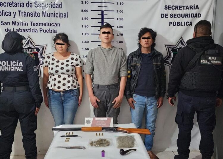 Detienen a 3 personas por varios delitos en SMT