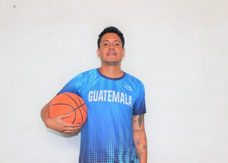 Filiberto Rivera destaca como coach con Selección de Guatemala