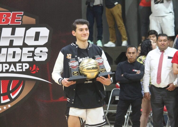 Pablo Andrade, orgulloso de su triunfo con Tigres Blancos UMAD