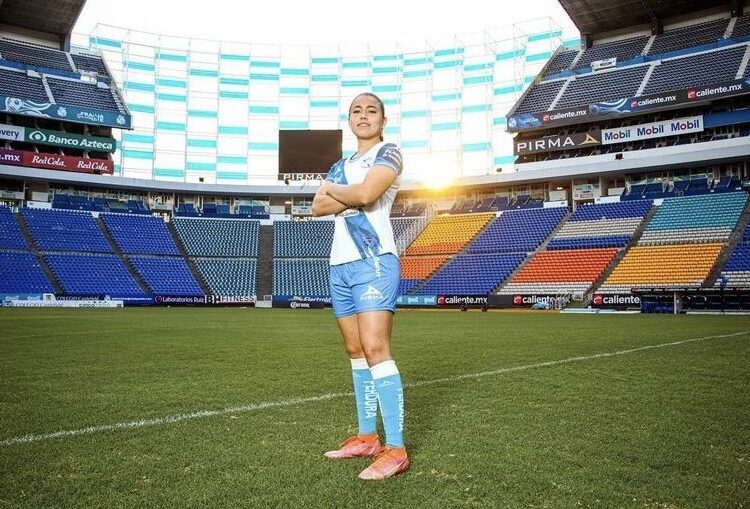 Paola Espino, primera baja del Puebla Femenil
