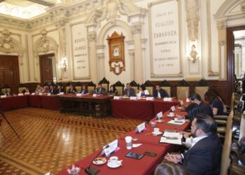 Aprueban incluir leyendas contra violencia de género en documentos oficiales del Ayuntamiento de Puebla