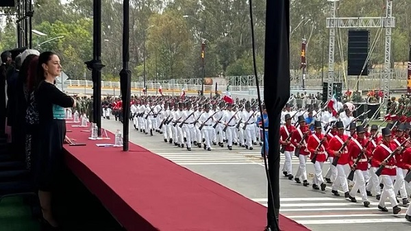 Claudia Sheinbaum asistió al desfile del 5 de Mayo