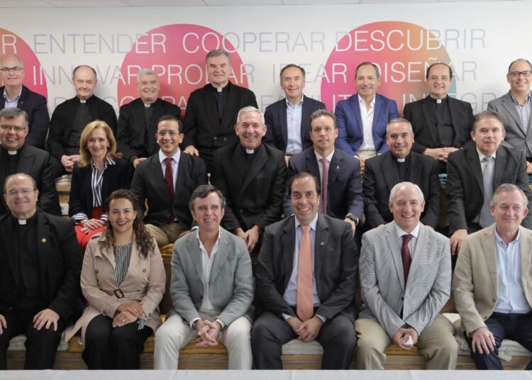 Anáhuac Puebla participa en la Asamblea General de la RIU del Regnum Christi en España