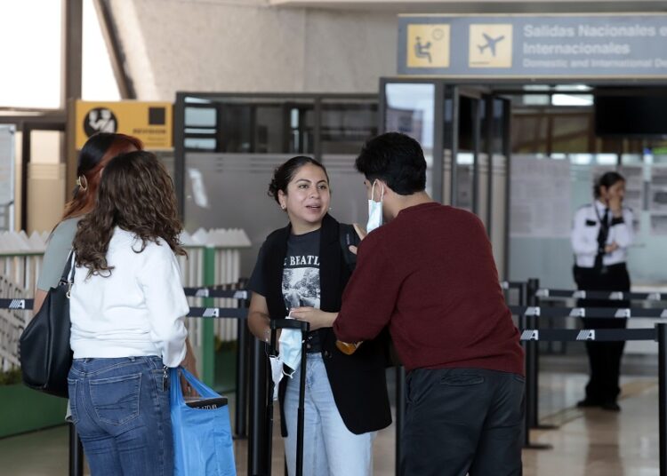 Aeropuerto Internacional de Puebla reanuda actividades