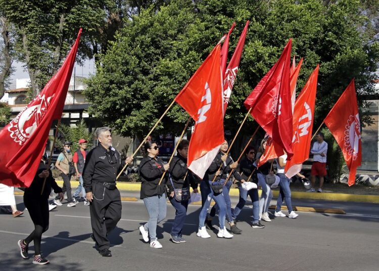Disminuir ISR e IVA, reclamo obrero en el Día del Trabajo
