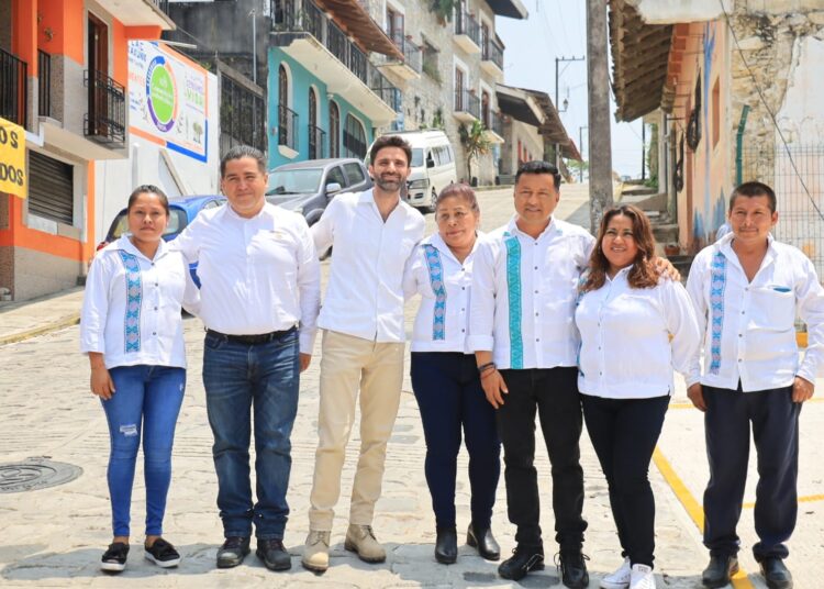 Realiza Rodrigo Abdala gira por Huehuetla, Jonotla y Xochitlán