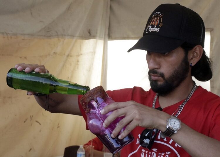 No se consentirá venta de bebidas alcohólicas en espacios públicos