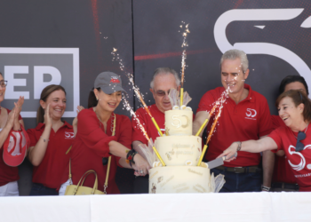 Upaep celebra su 50 aniversario; rector reconoce esfuerzo de la comunidad