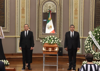 Rinde LXI Legislatura homenaje póstumo al diputado local Mariano Hernández Reyes