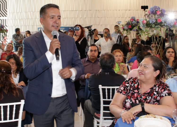 Tlatehui ofrece convivio a maestros de San Andrés Cholula