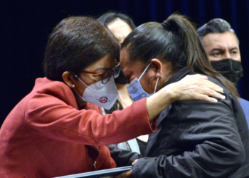 Lilia Cedillo destaca esfuerzo de alumnos egresados del Complejo Regional Sur