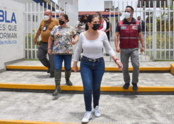 Layón realiza recorrido de prevención de refugios temporales de Texmelucan
