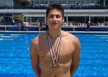 Selectivo de natación BUAP obtiene 18 medallas en campeonato estatal