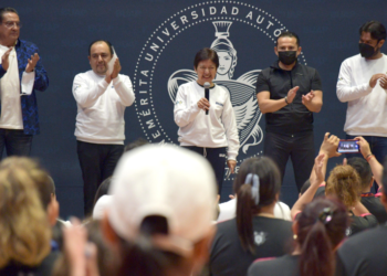 Lilia Cedillo activa programa Bienestar Integral para el trabajador universitario