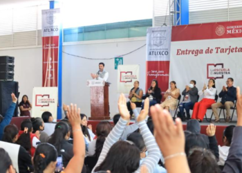 Abdala supervisa entrega de recursos de programas La Escuela es Nuestra en Atlixco