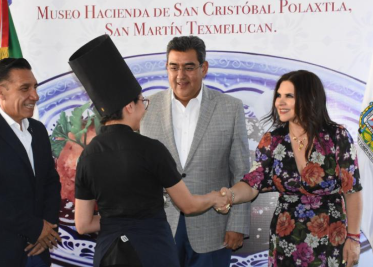 Texmelucan recibe la séptima edición de la Comida Tradicional del Mole Poblano