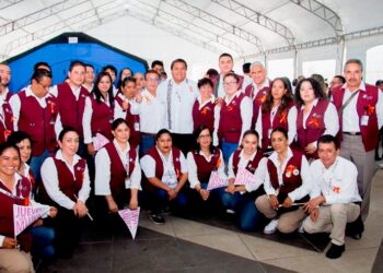 Combaten violencia de género en Jueves de las Mujeres