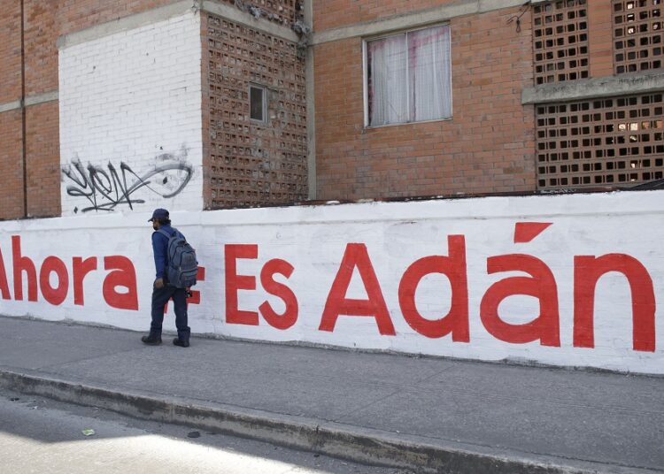INE pone freno a aspirantes de Morena por promoción anticipada