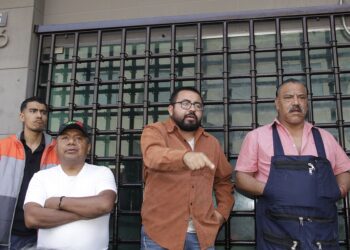 Locatarios piden al ayuntamiento tomar el control del Mercado Amalucan