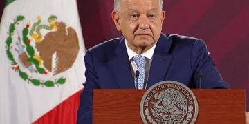 AMLO reconoce que ya inició la sucesión presidencial