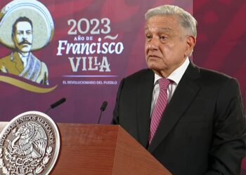 AMLO se reunirá con consejeros del INE en Palacio Nacional