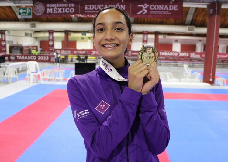 Ana Valeria Ruedas, orgullosa de su medalla de oro