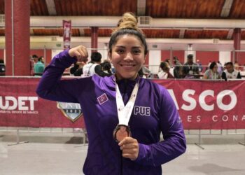 Andrea Heredia dedico medalla a su hermano
