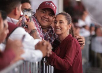 Sheinbaum se afianza como líder en carrera interna por la presidencia