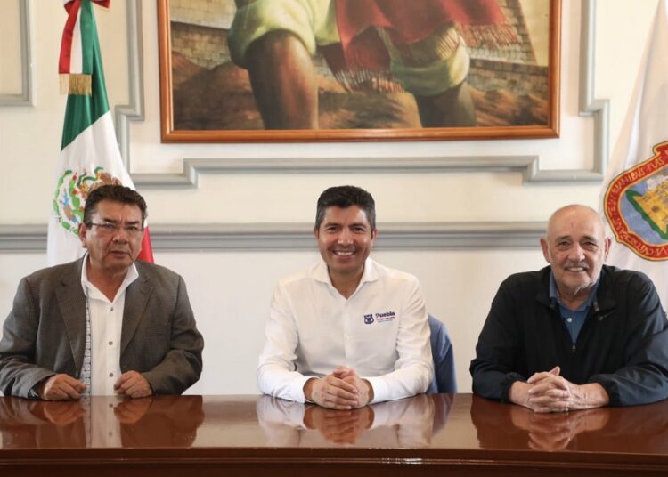 ERP sostiene reunión para resolver conflicto del Mercado Amalucan