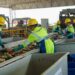 Familias cambian desechos plásticos por productos gracias a Cemex