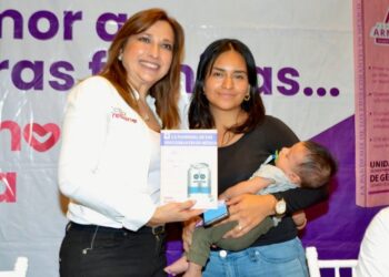 Ceci Arellano promueve cuidado de salud y nutrición entre jóvenes universitarias