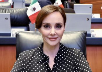 Lilly Téllez se baja de la contienda de la oposición