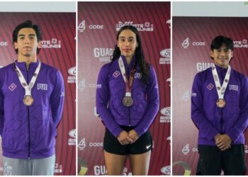 Nadadores poblanos siguen con cosecha de medallas en Nacionales Conade 2023
