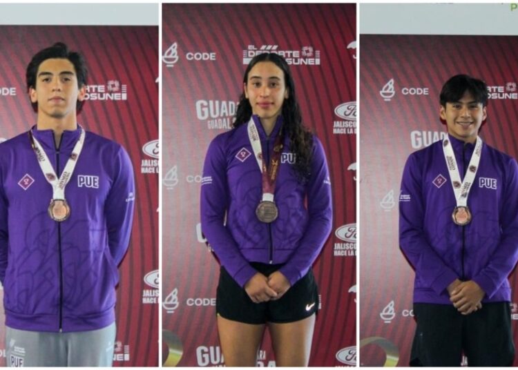 Nadadores poblanos siguen con cosecha de medallas en Nacionales Conade 2023