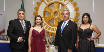 Presidentes de 4 clubes rotarios toman protesta