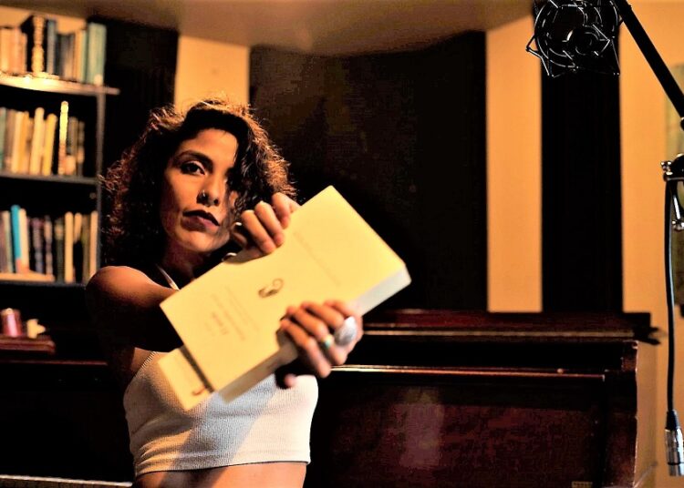 El arte no debería ser un privilegio: poeta Tania Márquez