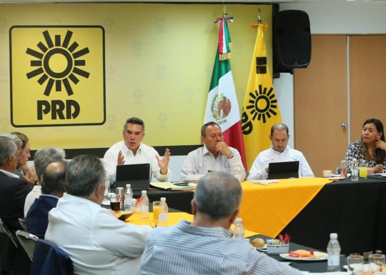 Alianza «Va por México» avanza definición del método para elegir candidato presidencial