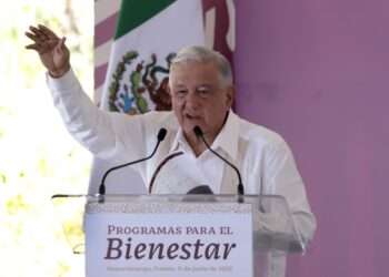 AMLO visita Huauchinango acompañado por  Céspedes