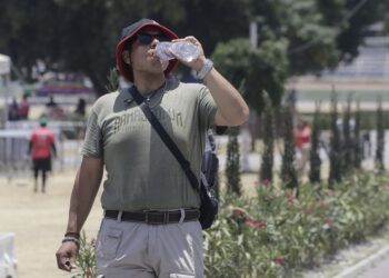 Continúa tercera onda de calor en gran parte del país