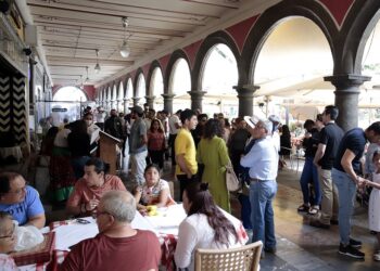 Restauranteros esperan repunte en ventas por Día del Padre
