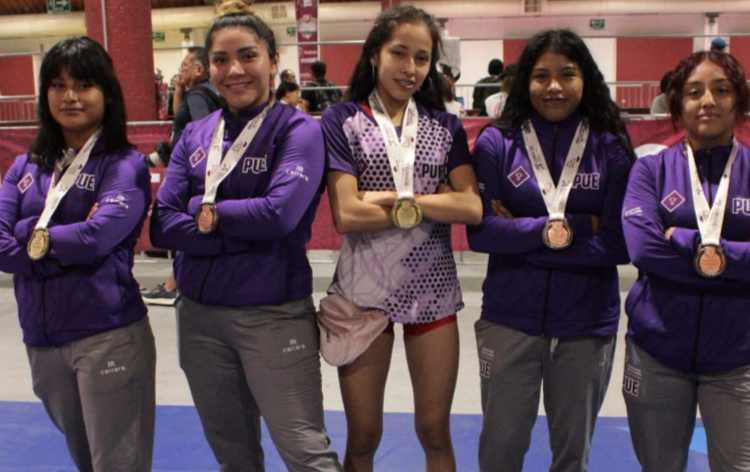 Puebla gana 5 medallas en 2do día de estilo libre femenil
